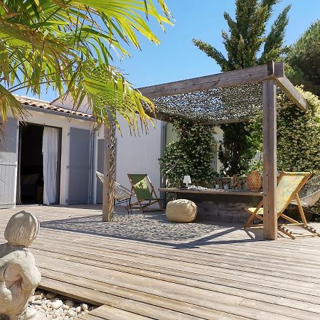 Derriere La Plage : Suite, Patio Et Pergola Le Bois-Plage-en-Ré Exteriör bild