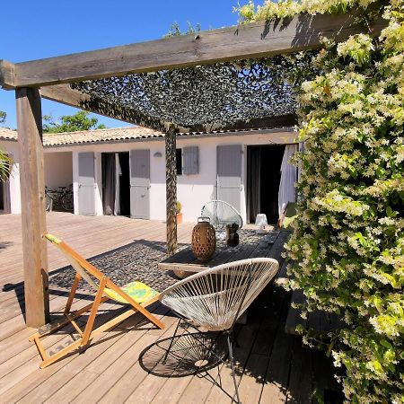 Derriere La Plage : Suite, Patio Et Pergola Le Bois-Plage-en-Ré Exteriör bild