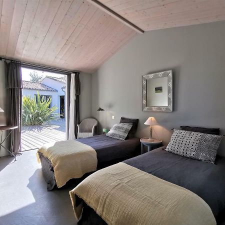 Derriere La Plage : Suite, Patio Et Pergola Le Bois-Plage-en-Ré Exteriör bild