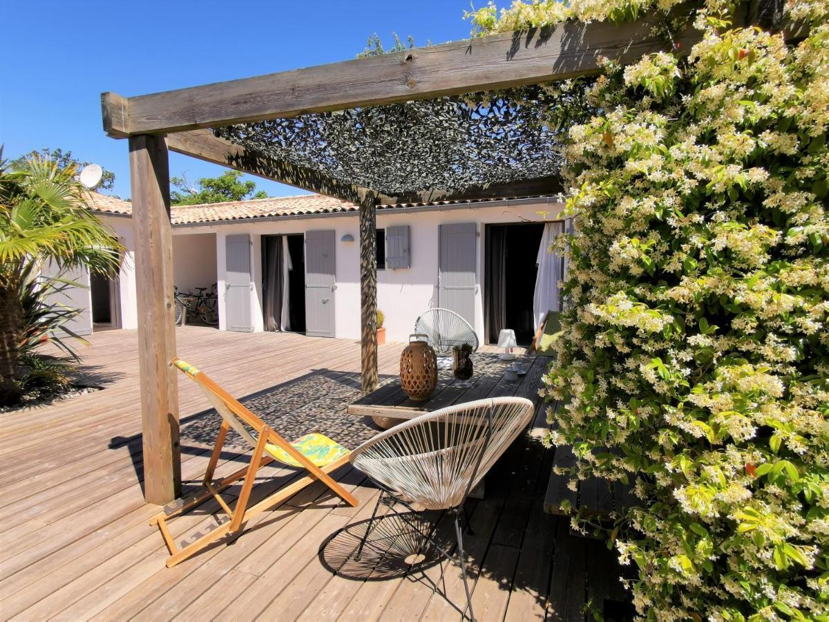Derriere La Plage : Suite, Patio Et Pergola Le Bois-Plage-en-Ré Exteriör bild